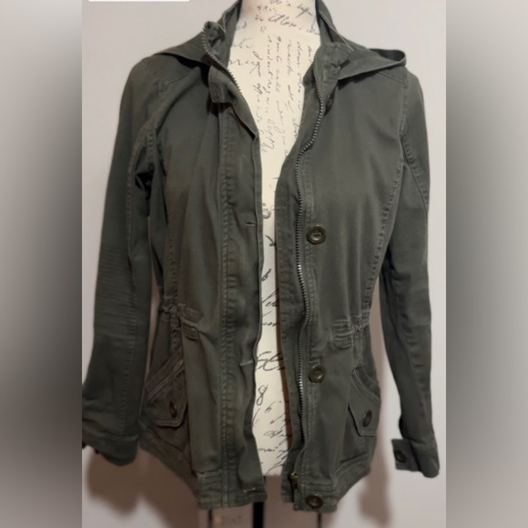 🖤 Ashley Sunrise collection, utility jacket from Francescas - Picture 1 of 2